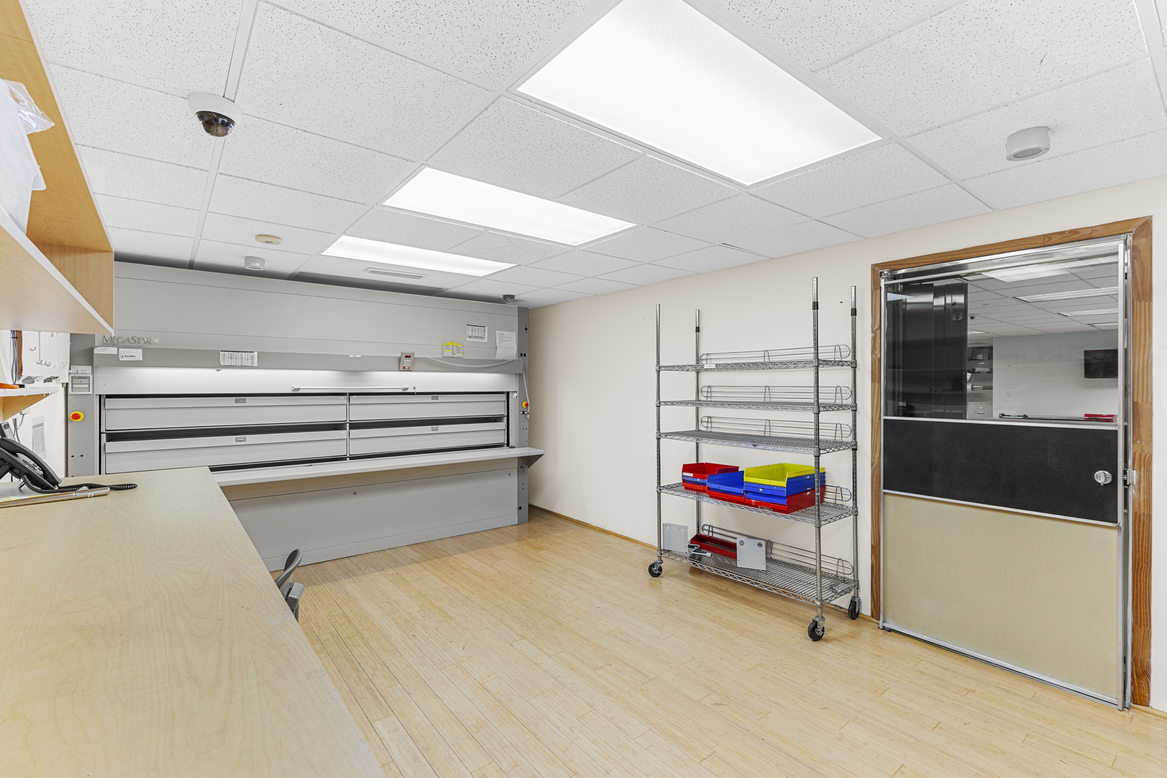 Manufacturing room with vault access