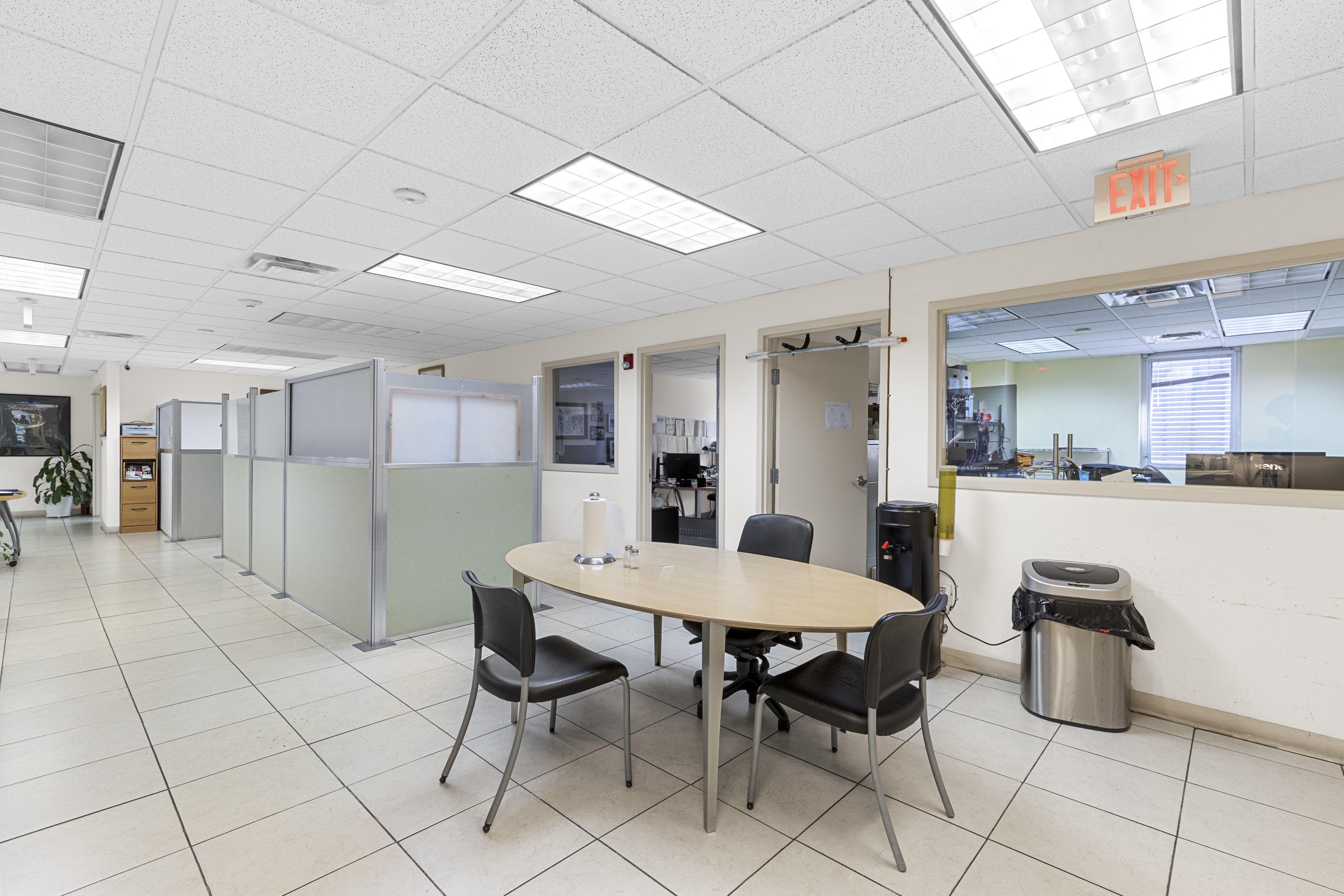 Common break and meeting area